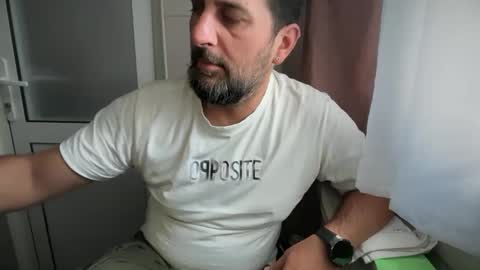 Snapshot of tarkan198 chatting on 5, 11, 2025 tarkan198 online show from 5, 11, 2025