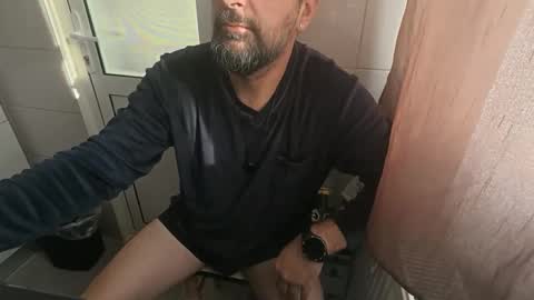 Snapshot of tarkan198 chatting on 9, 11, 2025 tarkan198 online show from 9, 11, 2025