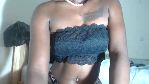 Snapshot of tash14 chatting on 17, 10, 2025 Tash online show from 17, 10, 2025