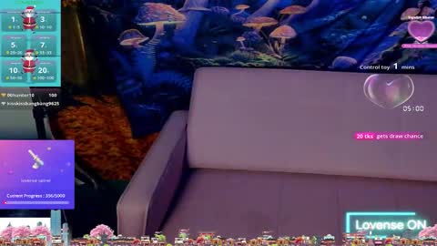 Snapshot of tashakai chatting on 24, 11, 2025 TashaKai online show from 24, 11, 2025