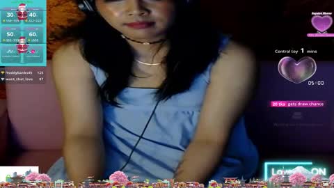 Snapshot of tashakai chatting on 3, 12, 2025 TashaKai online show from 3, 12, 2025