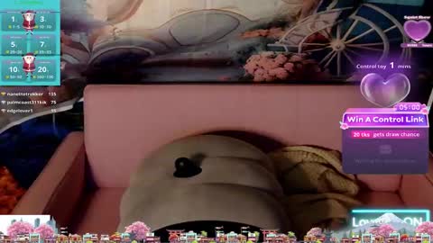 Snapshot of tashakai chatting on 19, 12, 2025 TashaKai online show from 19, 12, 2025