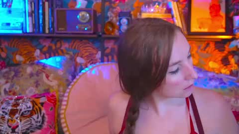 Vivian  Clark online show from 30, 5, 2026