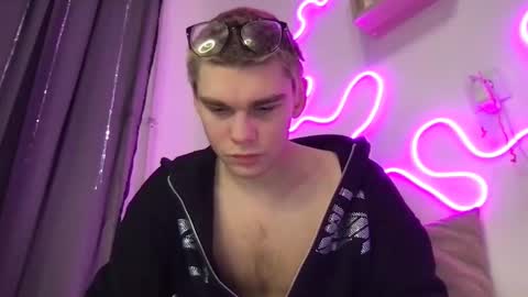 tasteithorny online show from 13, 2, 2025