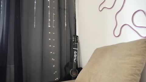 tasteithorny online show from 12, 3, 2025