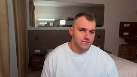 My shows 2100500 UTC3 online show from 16, 11, 2025