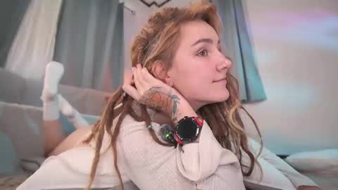 Snapshot of tasty_tomato chatting on 19, 10, 2025 RHEA  pronanciation like Reya   online show from 19, 10, 2025