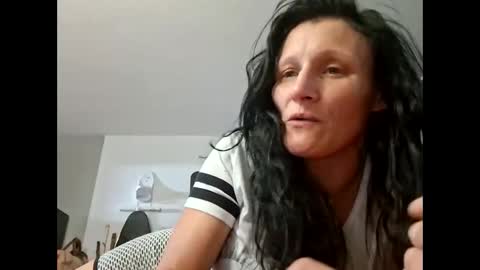 Snapshot of tastypeach6989 chatting on 15, 5, 2026 tastypeach6989 online show from 15, 5, 2026
