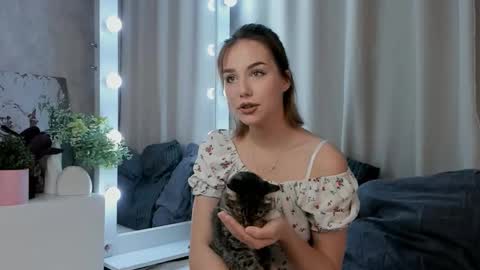 Tate online show from 17, 9, 2025