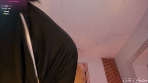 tati_marino online show from 7, 1, 2025