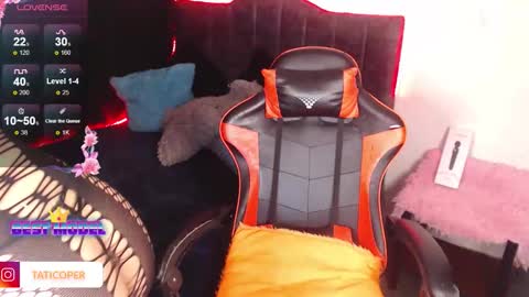 Snapshot of tatiana_oficial chatting on 22, 10, 2025 Tatiana NEW ACCOUNT online show from 22, 10, 2025