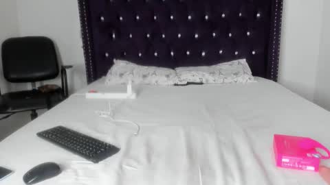 Snapshot of tatiana_storm chatting on 22, 9, 2025 tatiana_storm online show from 22, 9, 2025