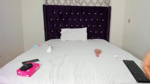 Snapshot of tatiana_storm chatting on 13, 10, 2025 tatiana_storm online show from 13, 10, 2025