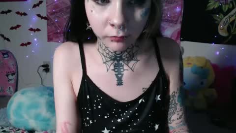 TattedThickandPretty online show from 6, 1, 2025