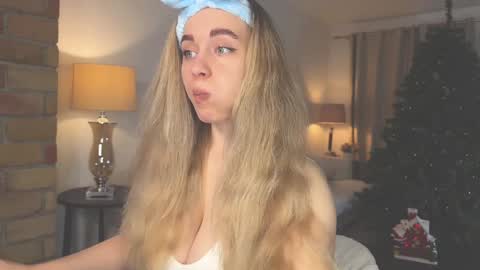 Snapshot of tatti_1 chatting on 13, 12, 2024 Tata online show from 13, 12, 2024