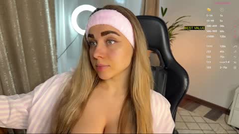 Snapshot of tatti_1 chatting on 29, 9, 2025 Tata online show from 29, 9, 2025