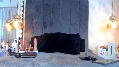 Tatto Fox online show from 2, 11, 2025