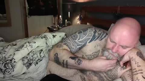 Snapshot of tattooeddilf01 chatting on 4, 12, 2024 Tattooeddilf 01 online show from 4, 12, 2024
