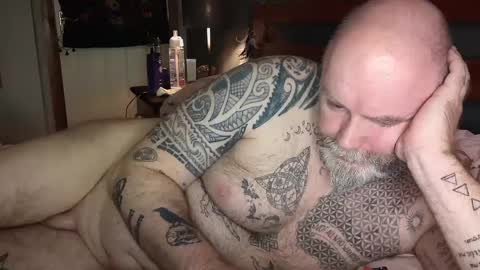 Snapshot of tattooeddilf01 chatting on 26, 12, 2024 Tattooeddilf 01 online show from 26, 12, 2024