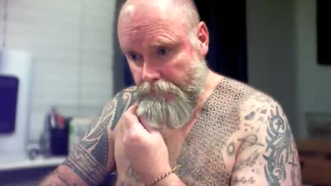 Snapshot of tattooeddilf01 chatting on 8, 9, 2025 Tattooeddilf 01 online show from 8, 9, 2025