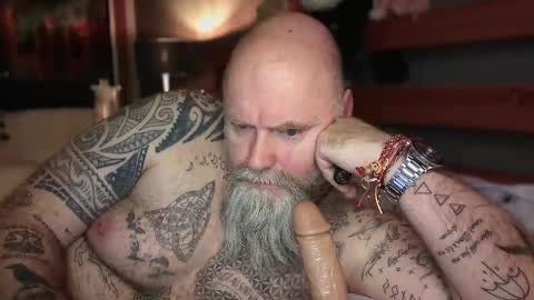 Tattooeddilf 01 online show from 13, 1, 2026