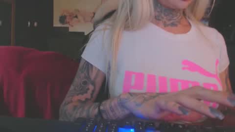 Snapshot of tatuada_safada chatting on 9, 10, 2025 tatuada_safada online show from 9, 10, 2025