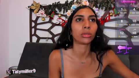 Snapshot of taty_miller chatting on 25, 12, 2024 Taty Miller online show from 25, 12, 2024