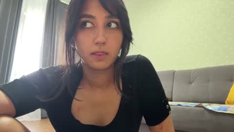 Snapshot of tawnyamartinek chatting on 27, 6, 2026 Riza online show from 27, 6, 2026