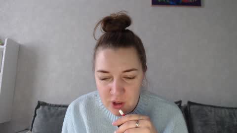 Snapshot of taxxxu chatting on 15, 1, 2025 Diana online show from 15, 1, 2025