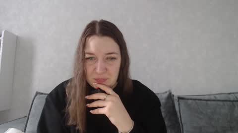 Snapshot of taxxxu chatting on 19, 2, 2025 Diana online show from 19, 2, 2025