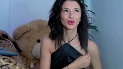 TayaKayan online show from 5, 12, 2024