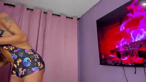 Snapshot of taybunny18 chatting on 13, 2, 2025 online show from 13, 2, 2025