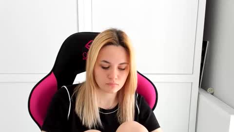 Tay online show from 17, 5, 2026