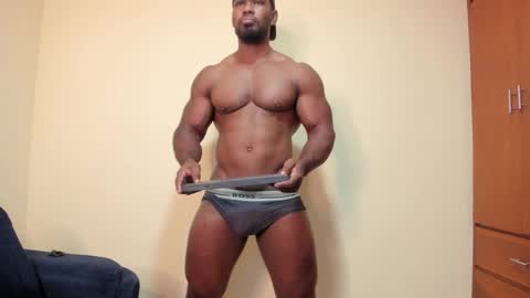 Snapshot of tayler_waka chatting on 4, 11, 2025 Tyler online show from 4, 11, 2025