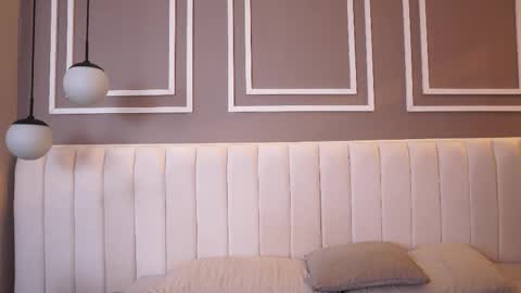 Teylor  Kim online show from 20, 11, 2025