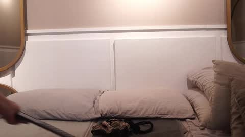 Teylor  Kim online show from 9, 1, 2026