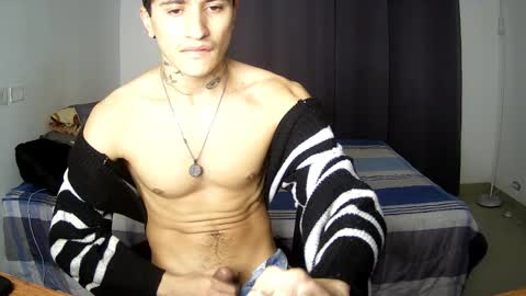 independent model online show from 30, 5, 2026