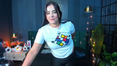 Taylor Bennet online show from 2, 1, 2025