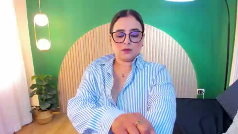 Snapshot of taylor_bennet chatting on 26, 3, 2026 Taylor Bennet online show from 26, 3, 2026