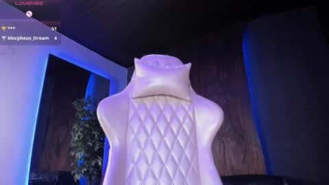 Snapshot of taylor_jonnees chatting on 19, 9, 2025 Taylor  Help me to get 100 thumbs up online show from 19, 9, 2025