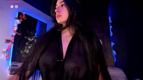 Snapshot of taylor_jonnees chatting on 25, 10, 2025 Taylor  Help me to get 100 thumbs up online show from 25, 10, 2025