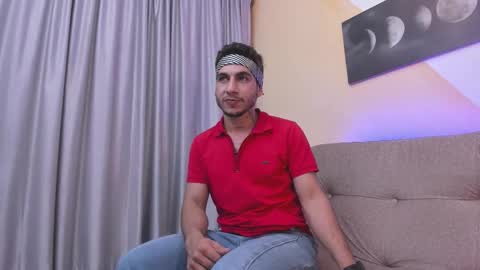 Snapshot of taylor_lewiis chatting on 30, 9, 2025 Taylor online show from 30, 9, 2025