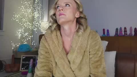 Taylor --  online show from 14, 5, 2026