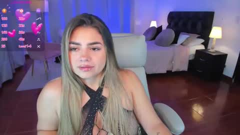 Snapshot of taylor_smith1_ chatting on 8, 4, 2026 Taylor online show from 8, 4, 2026