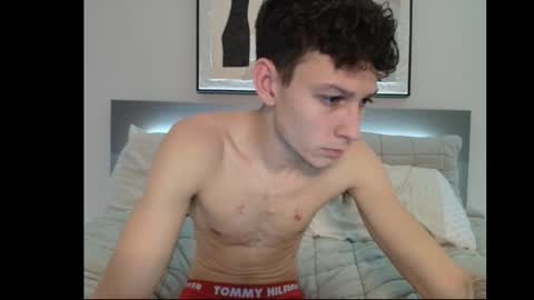 Snapshot of taylorcamz chatting on 21, 9, 2025 taylorcamz online show from 21, 9, 2025