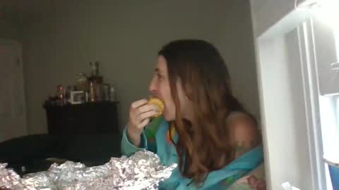 taylorslay online show from 13, 5, 2026
