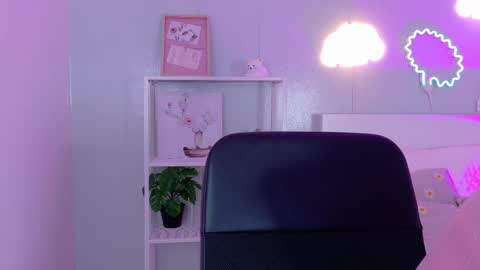 TAYLOR  online show from 11, 11, 2025