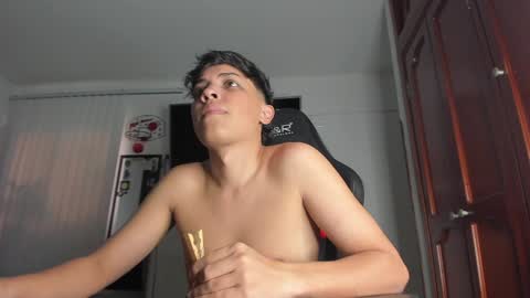 Snapshot of taylorsorf chatting on 13, 1, 2025 taylorsorf online show from 13, 1, 2025