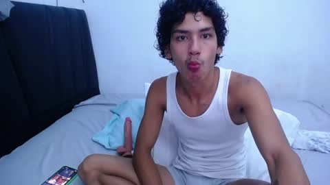 Tayron online show from 4, 3, 2025