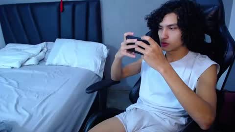 Tayron online show from 3, 2, 2026